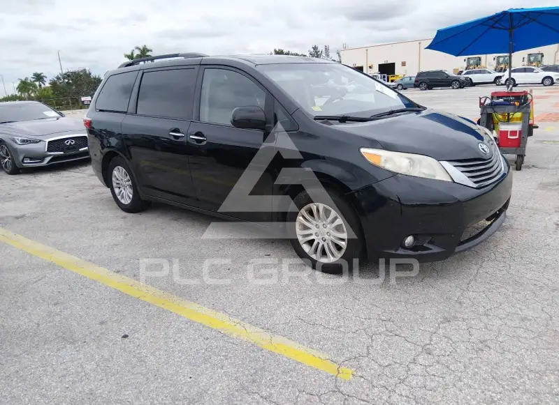 2015 Toyota SIENNA фото