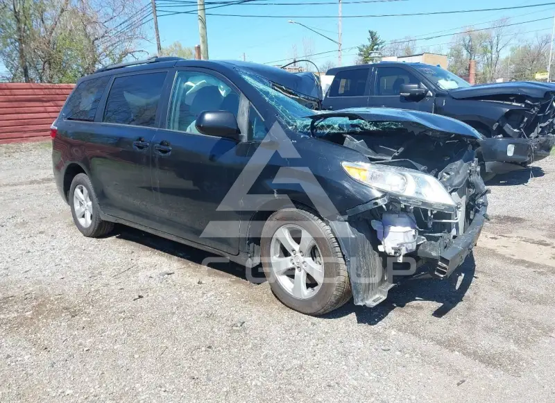 2015 Toyota SIENNA фото