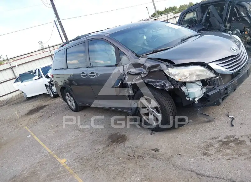 2015 Toyota SIENNA фото