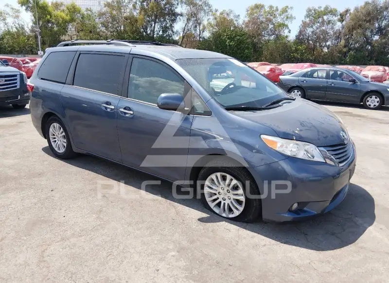 2015 Toyota SIENNA фото