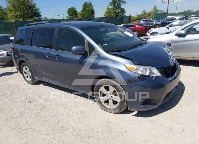 2015 Toyota SIENNA фото