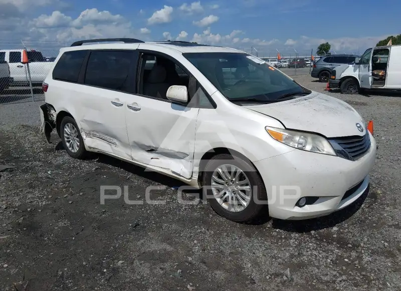 2015 Toyota SIENNA фото