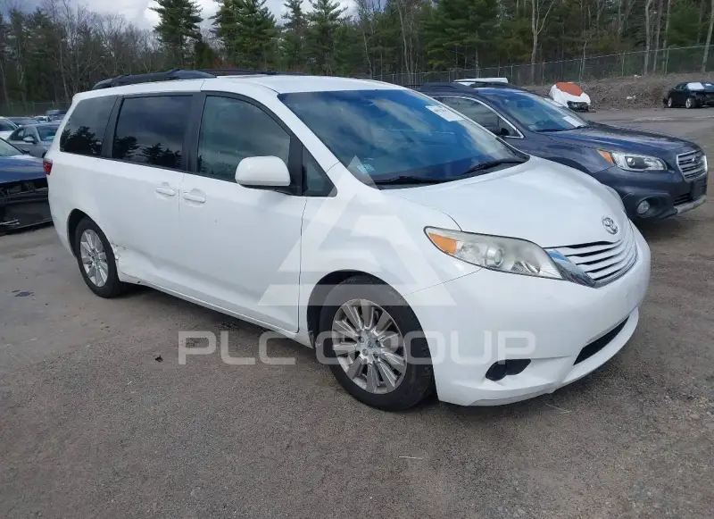 2015 Toyota SIENNA фото