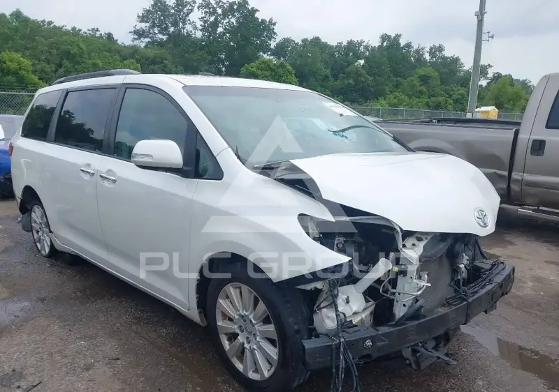 2015 Toyota SIENNA фото