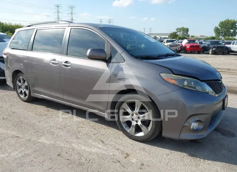 2015 Toyota SIENNA фото