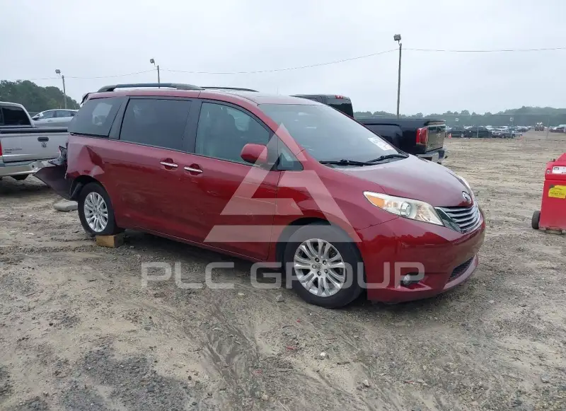 2015 Toyota SIENNA photo
