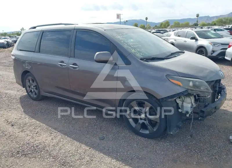2015 Toyota SIENNA фото