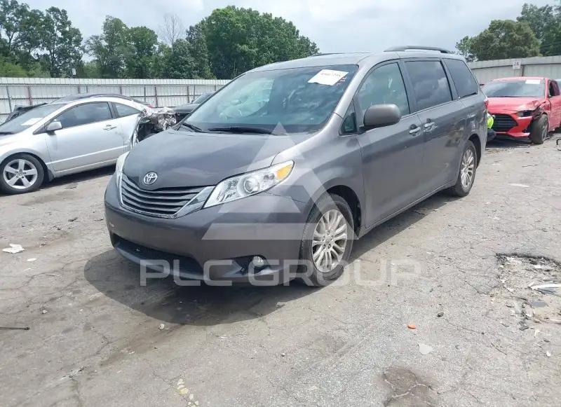 2015 Toyota SIENNA фото