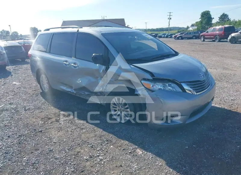 2015 Toyota SIENNA фото