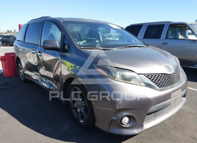 2015 Toyota SIENNA фото
