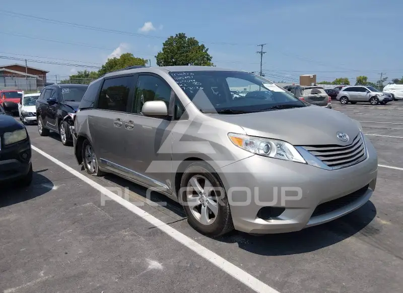 2015 Toyota SIENNA фото