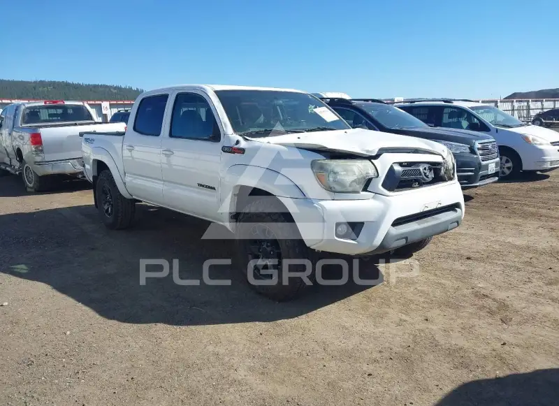 2015 Toyota TACOMA photo