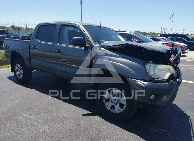 2015 Toyota TACOMA photo