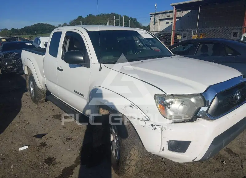 2015 Toyota TACOMA photo