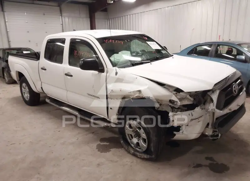 2015 Toyota TACOMA фото