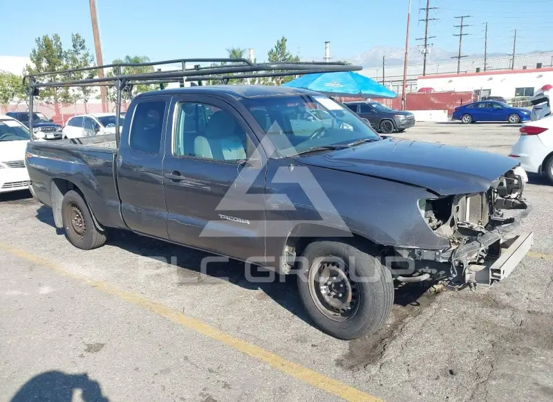 2015 Toyota TACOMA photo