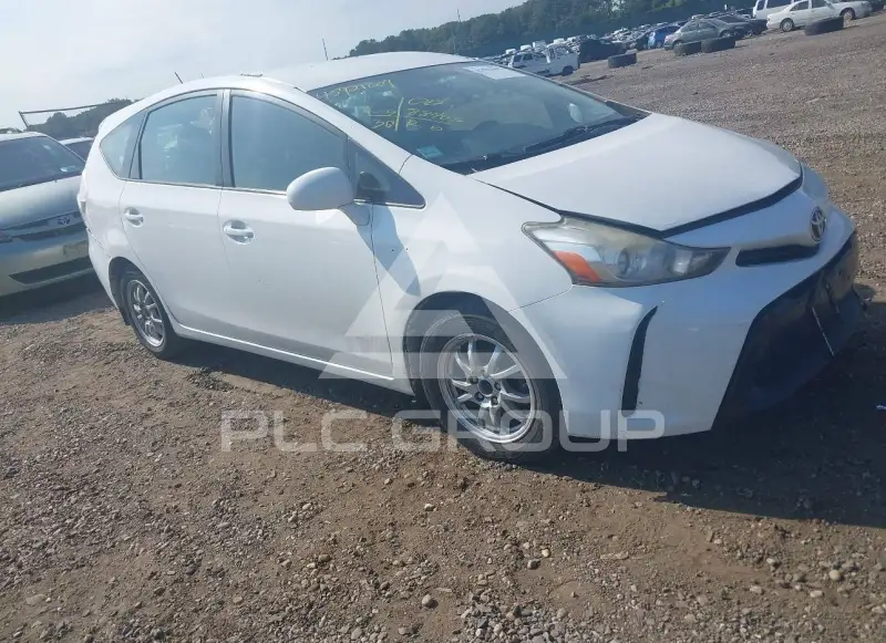 2015 Toyota PRIUS photo