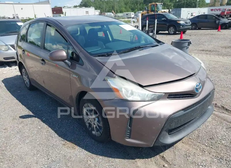 2015 Toyota PRIUS photo
