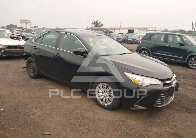 2015 Toyota CAMRY фото