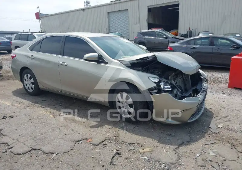 2015 Toyota CAMRY фото