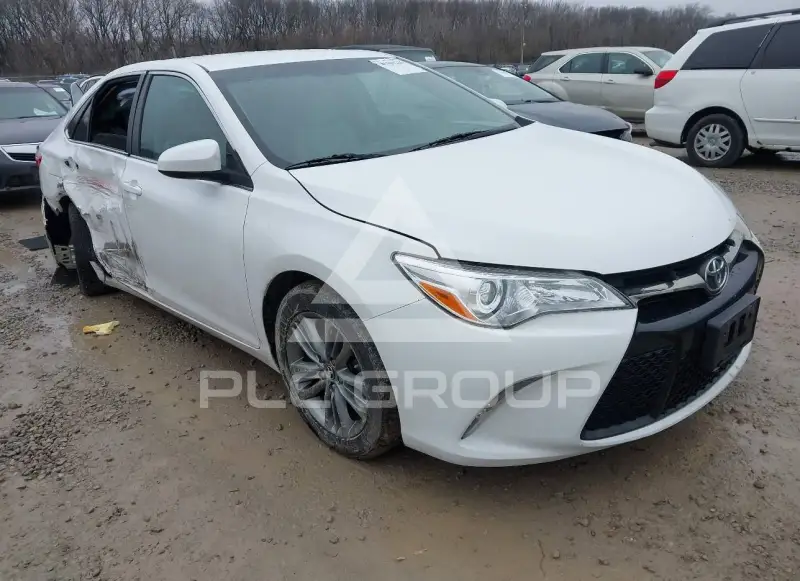 2015 Toyota CAMRY фото