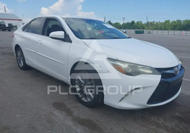 2015 Toyota CAMRY фото