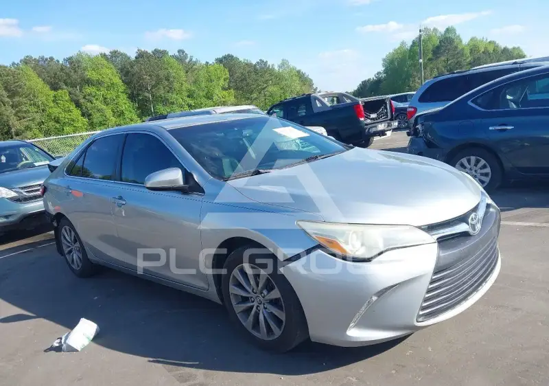 2015 Toyota CAMRY фото