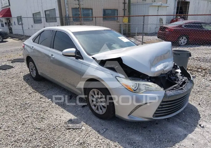 2015 Toyota CAMRY фото