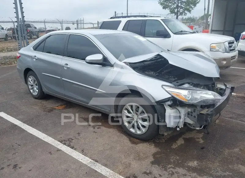 2015 Toyota CAMRY фото