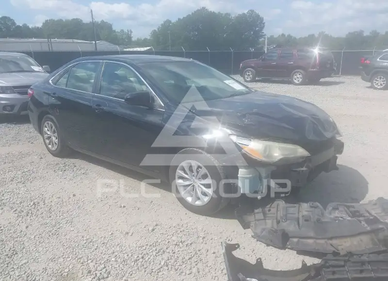 2015 Toyota CAMRY фото