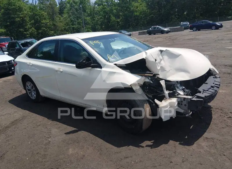 2015 Toyota CAMRY фото