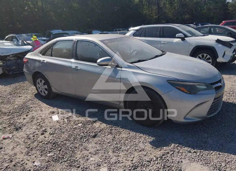 2015 Toyota CAMRY фото