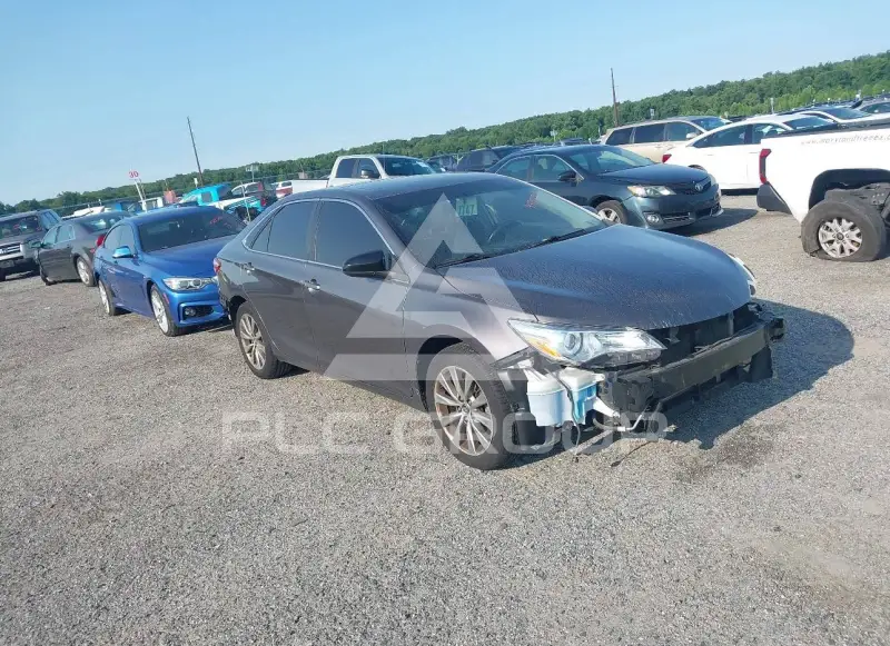 2015 Toyota CAMRY фото