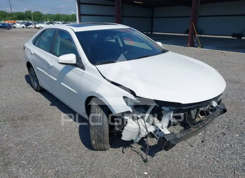 2015 Toyota CAMRY фото