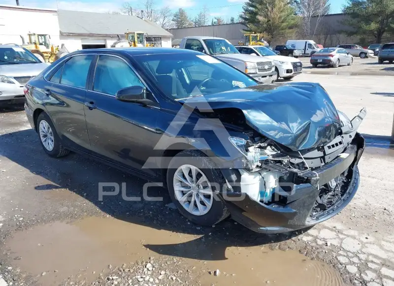 2015 Toyota CAMRY фото