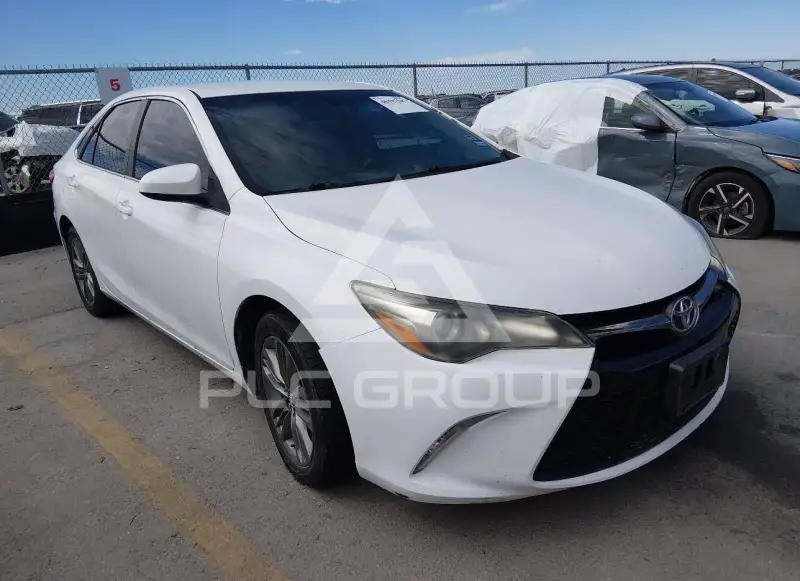 2015 Toyota CAMRY фото