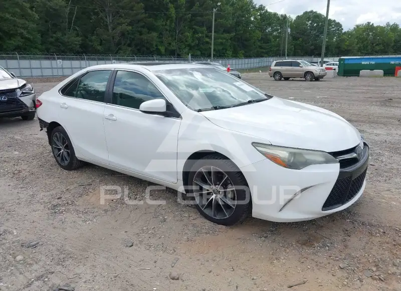 2015 Toyota CAMRY фото