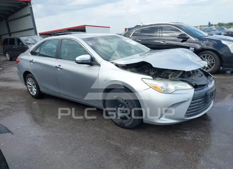 2015 Toyota CAMRY фото