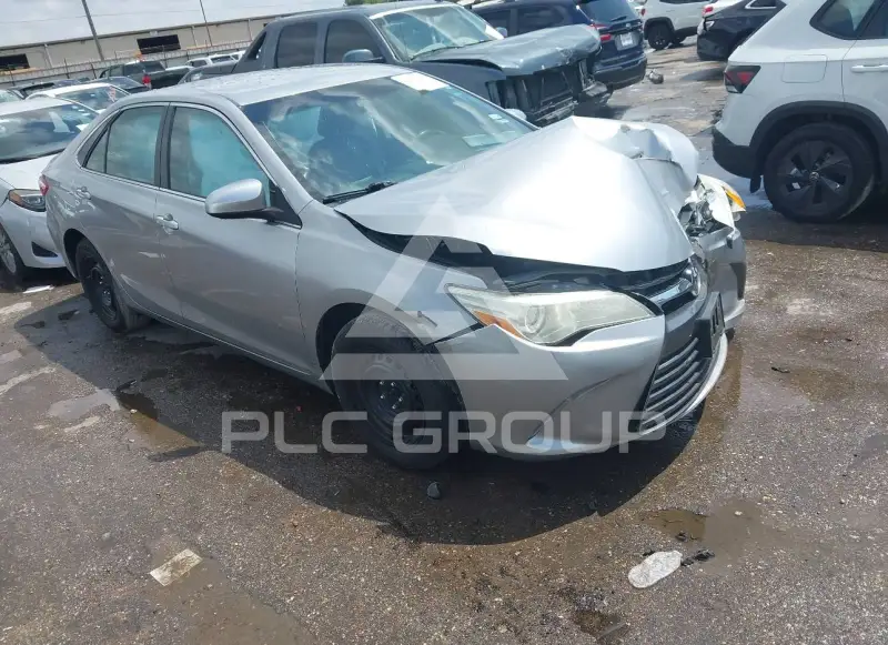 2015 Toyota CAMRY фото