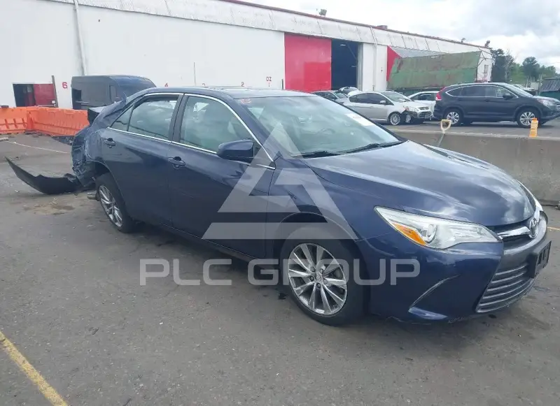 2015 Toyota CAMRY фото
