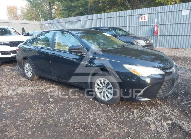2015 Toyota CAMRY фото