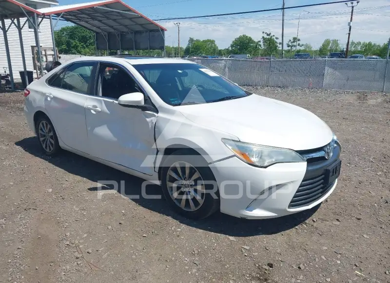 2015 Toyota CAMRY фото