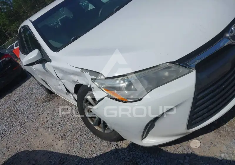 2015 Toyota CAMRY фото