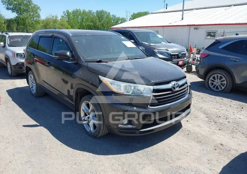 2015 Toyota Highlander photo