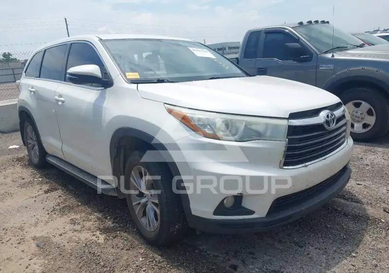 2015 Toyota Highlander фото