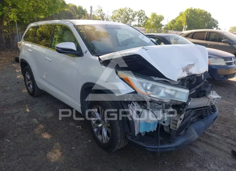 2015 Toyota Highlander фото