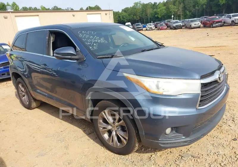 2015 Toyota Highlander фото