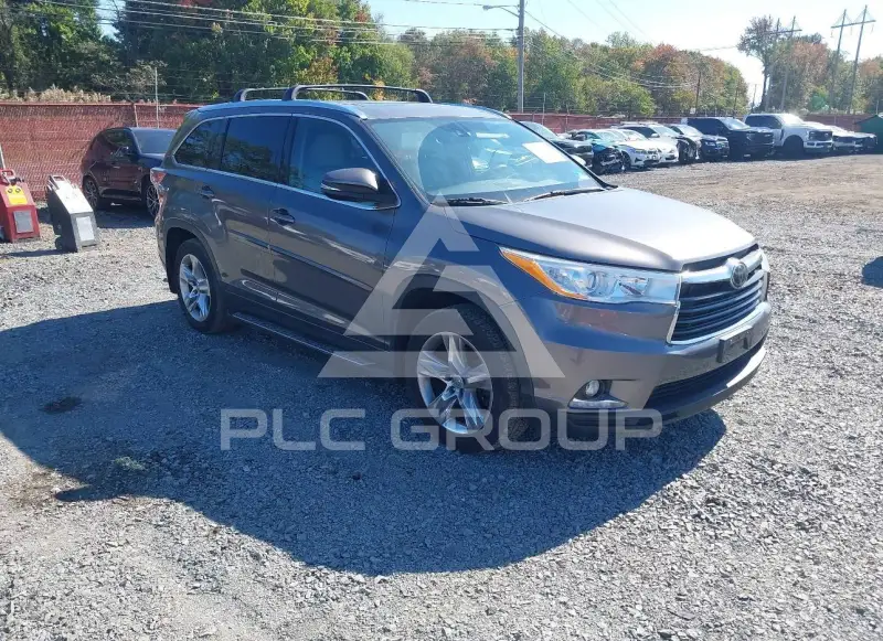 2015 Toyota Highlander photo