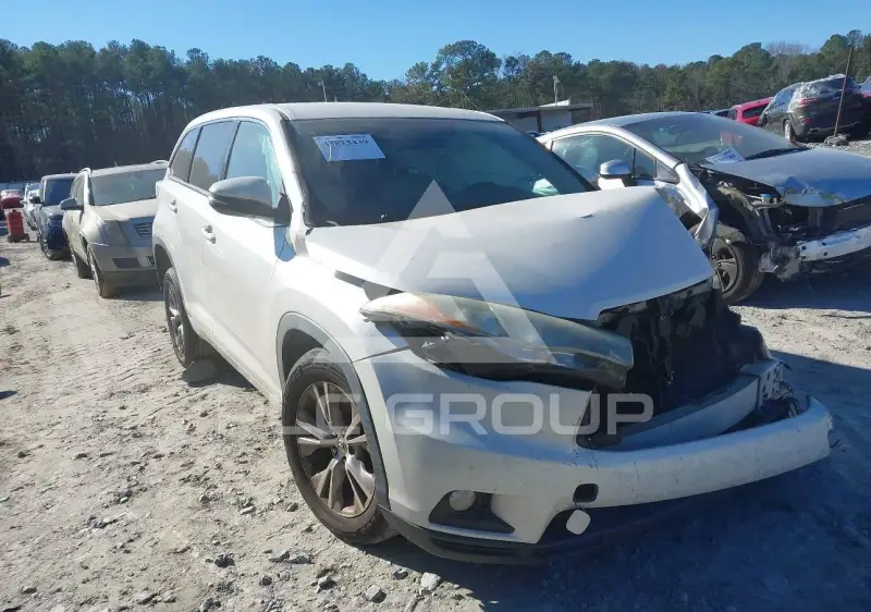 2015 Toyota Highlander фото