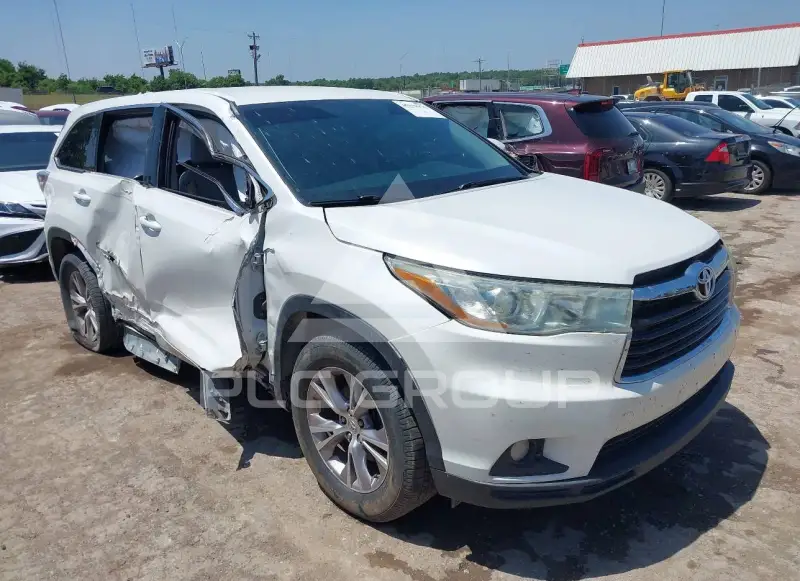 2015 Toyota Highlander photo